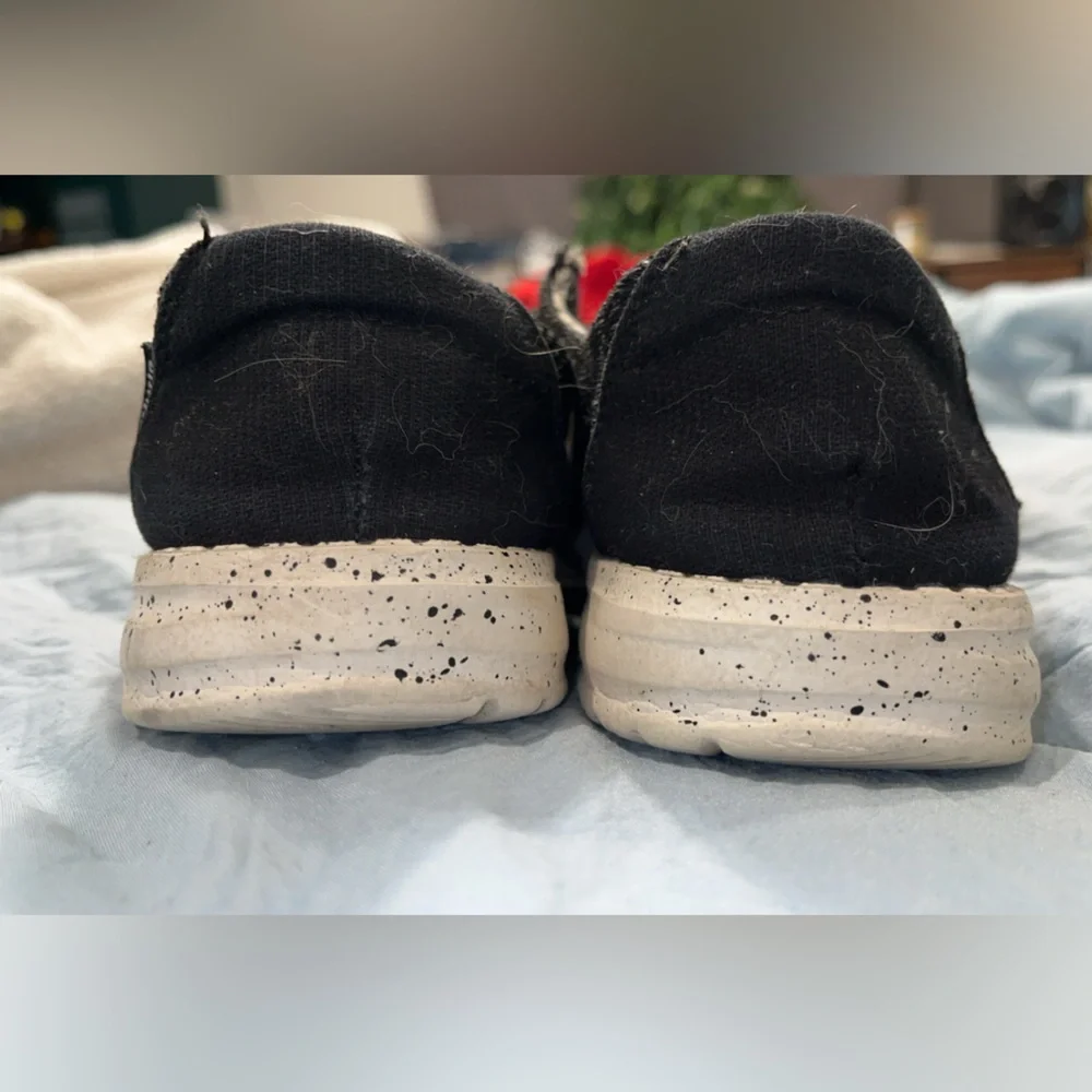 Hey Dude Kids Shoes Size 6